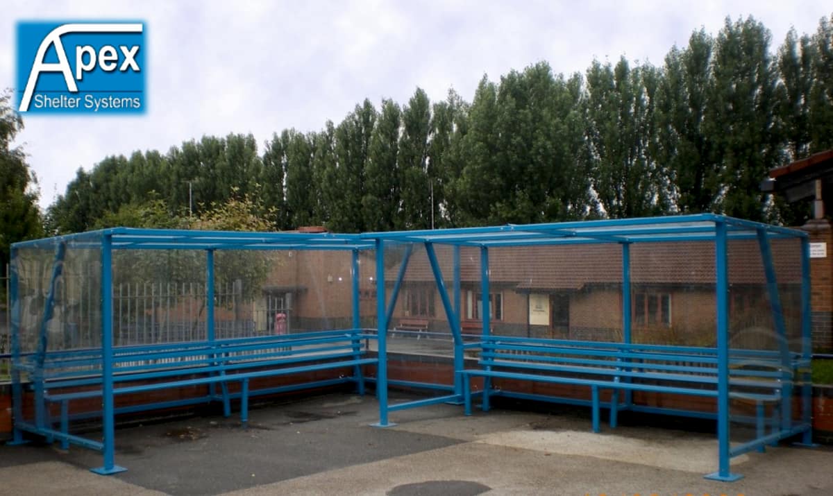 Theta Waiting Shelter with Seating